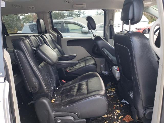 2C4RC1BGXER218233 - 2014 CHRYSLER TOWN & COU TOURING SILVER photo 11