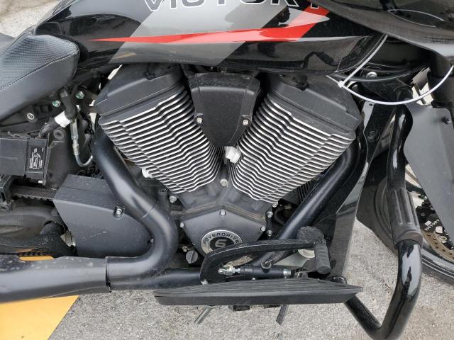 5VPXMAAA0H3057570 - 2017 VICTORY MOTORCYCLES MAGNUM BLACK photo 7