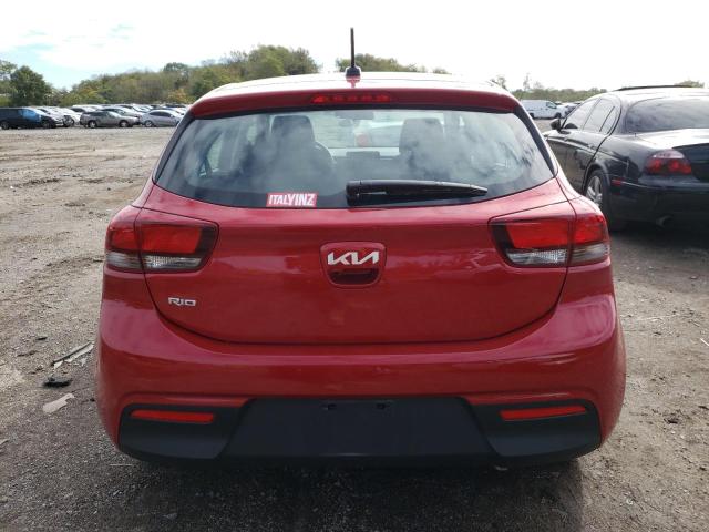 3KPA25ADXNE488661 - 2022 KIA RIO S RED photo 6