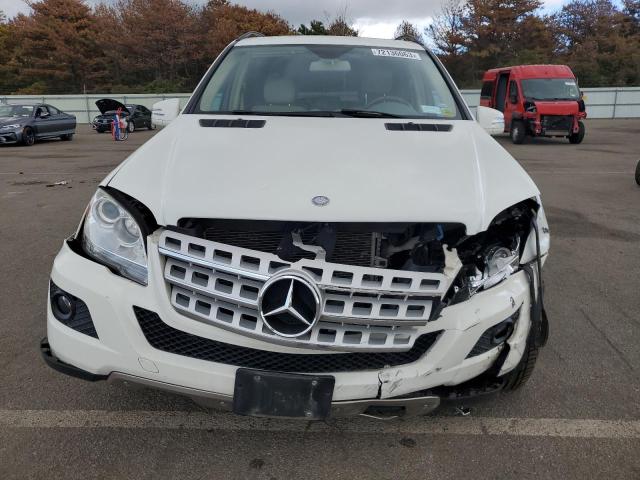 4JGBB8GB2BA672949 - 2011 MERCEDES-BENZ ML 350 4MATIC WHITE photo 5