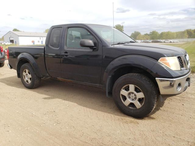 1N6AD06W58C450397 - 2008 NISSAN FRONTIER KING CAB LE BLACK photo 4