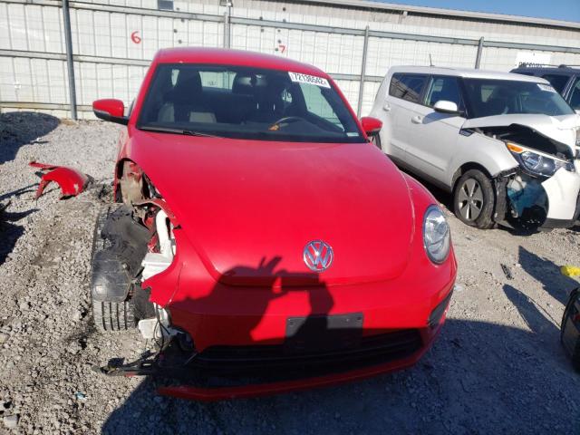 3VWFD7AT5KM710766 - 2019 VOLKSWAGEN BEETLE S RED photo 5