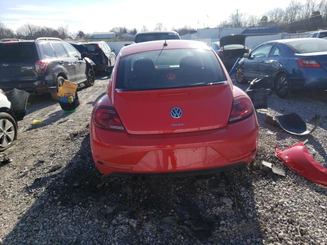 3VWFD7AT5KM710766 - 2019 VOLKSWAGEN BEETLE S RED photo 6