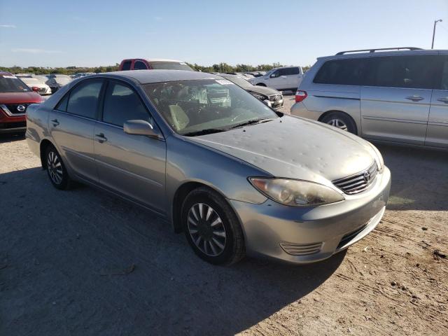 4T1BE32K45U632683 - 2005 TOYOTA CAMRY LE SILVER photo 4