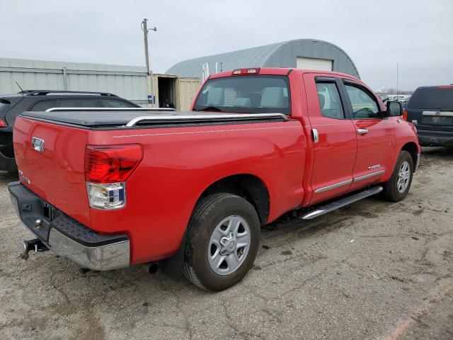 5TFRM5F10BX033681 - 2011 TOYOTA TUNDRA DOUBLE CAB SR5 RED photo 3