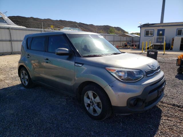 KNDJN2A29H7502882 - 2017 KIA SOUL GRAY photo 4