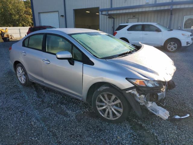 19XFB2F58EE031417 - 2014 HONDA CIVIC LX SILVER photo 4