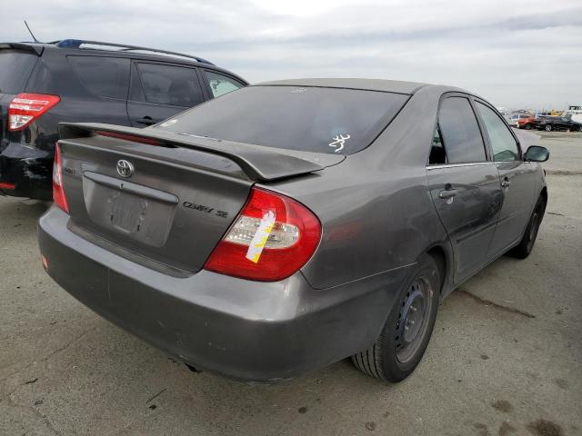 JTDBE32K540289991 - 2004 TOYOTA CAMRY LE GRAY photo 3