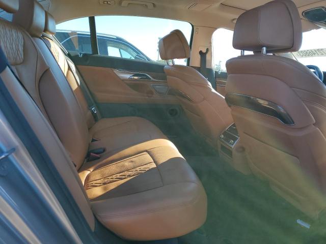 WBA7F2C58GG415047 - 2016 BMW 750 XI SILVER photo 10