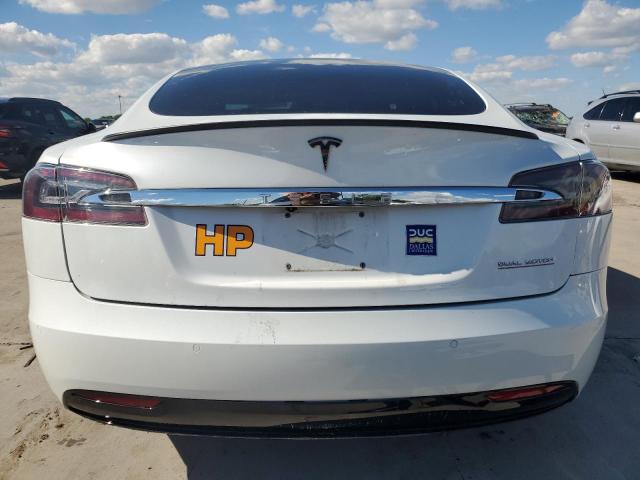 5YJSA1E4XLF381224 - 2020 TESLA MODEL S 白色 照片 6
