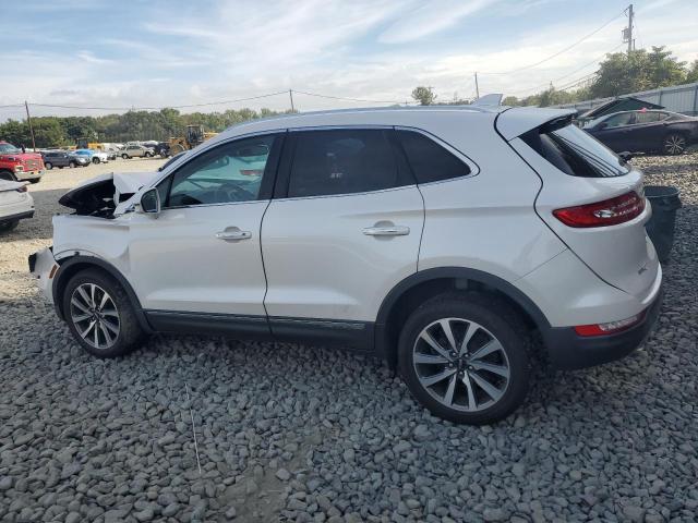 5LMCJ3D9XKUL51670 - 2019 LINCOLN MKC RESERVE WHITE photo 2