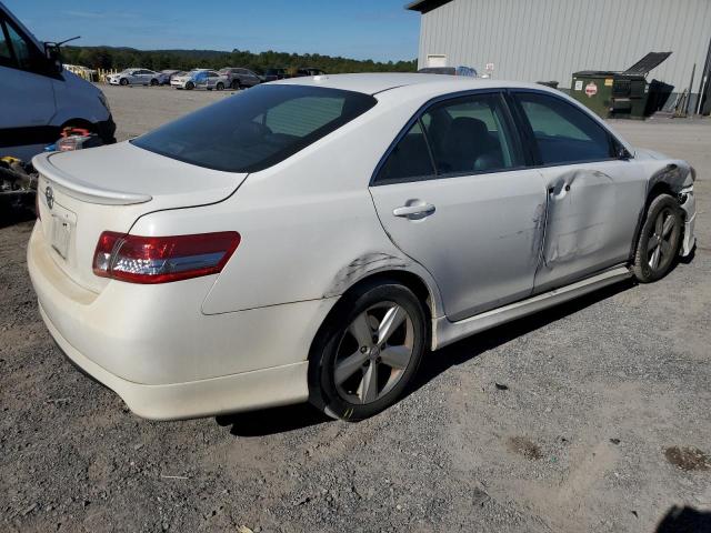 4T1BF3EK7BU627451 - 2011 TOYOTA CAMRY BASE WHITE photo 3