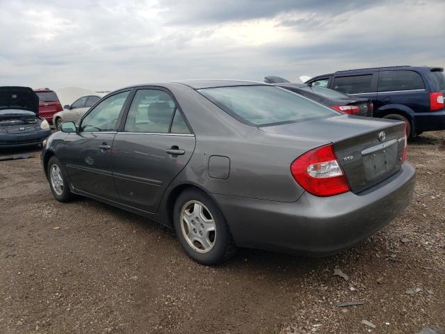 4T1BF32K02U510962 - 2002 TOYOTA CAMRY LE GRAY photo 2