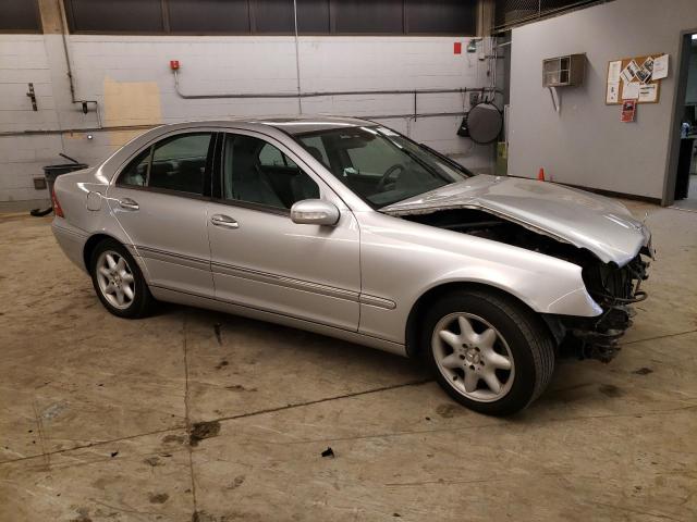 WDBRF81J84F541522 - 2004 MERCEDES-BENZ C 240 4MATIC SILVER photo 4