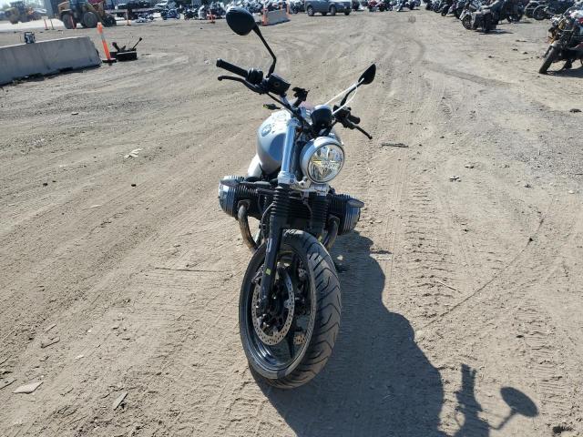 WB10L7305P6H85568 - 2023 BMW R NINE T SCRAMBLER GRAY photo 2