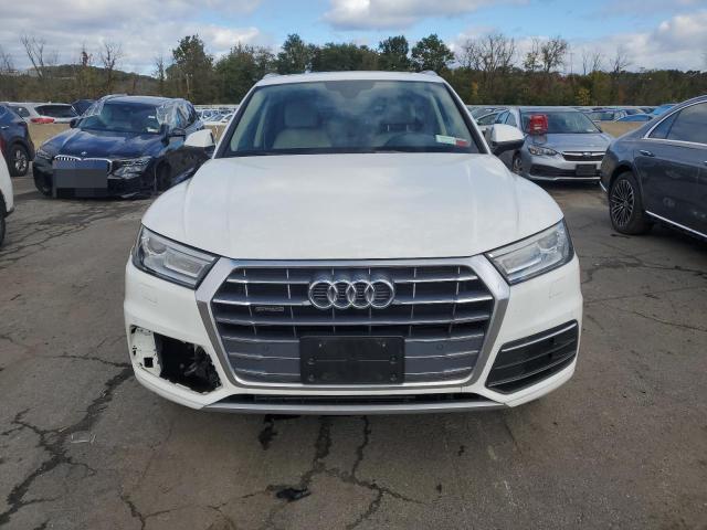 WA1ANAFY6L2064152 - 2020 AUDI Q5 PREMIUM WHITE photo 5