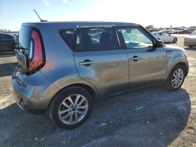 KNDJP3A59H7448123 - 2017 KIA SOUL + SILVER photo 3