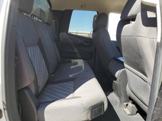 5TFRY5F10LX266952 - 2020 TOYOTA TUNDRA DOUBLE CAB SR/SR5 WHITE photo 10