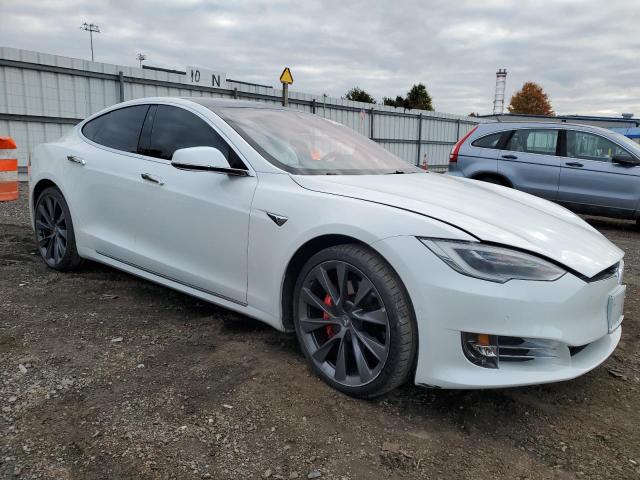 5YJSA1E43LF412247 - 2020 TESLA MODEL S WHITE photo 4