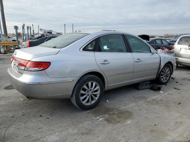 KMHFC46FX7A215762 - 2007 HYUNDAI AZERA SE SILVER photo 3