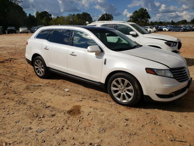 2LMHJ5AT3JBL00248 - 2018 LINCOLN MKT WHITE photo 4