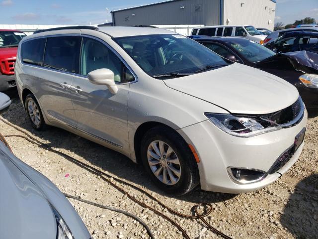 2C4RC1BG4HR759895 - 2017 CHRYSLER PACIFICA TOURING L BEIGE photo 4