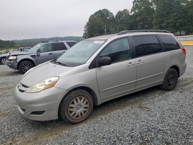 5TDZK23C57S034977 - 2007 TOYOTA SIENNA CE SILVER photo 1