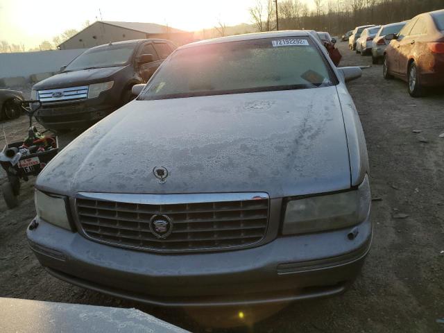 1G6KF5497VU299065 - 1997 CADILLAC DEVILLE CONCOURS TAN photo 5