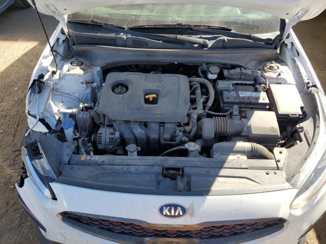 3KPF34AD6ME310645 - 2021 KIA FORTE GT LINE WHITE photo 11