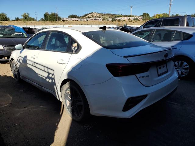 3KPF34AD6ME310645 - 2021 KIA FORTE GT LINE WHITE photo 2