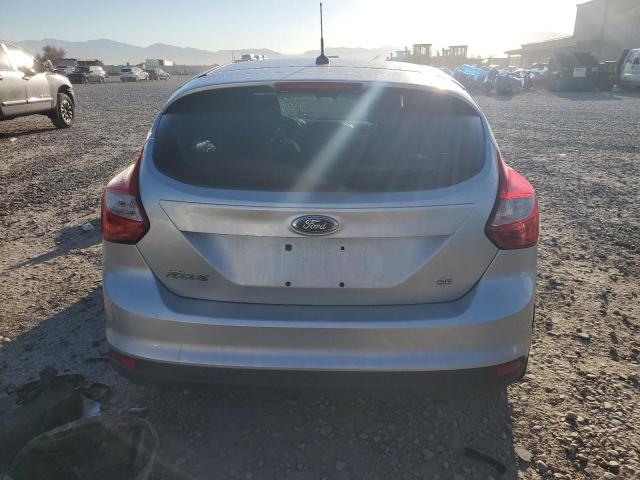 1FAHP3M26CL154748 - 2012 FORD FOCUS SEL SILVER photo 6