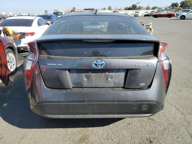 JTDKARFU5H3038872 - 2017 TOYOTA PRIUS GRAY photo 6