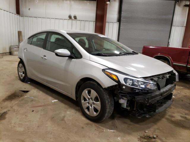 3KPFL4A74JE197011 - 2018 KIA FORTE LX SILVER photo 4