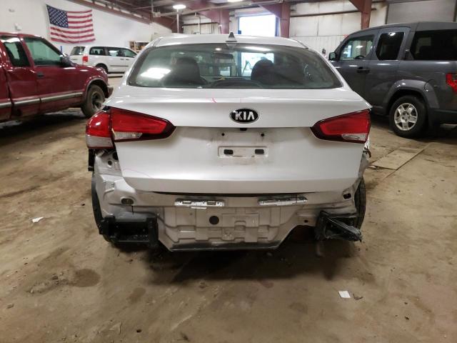 3KPFL4A74JE197011 - 2018 KIA FORTE LX SILVER photo 6