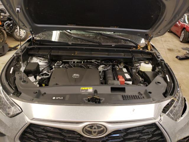 5TDGZRBH7NS225290 - 2022 TOYOTA HIGHLANDER XLE ვერცხლისფერი ფოტო 12