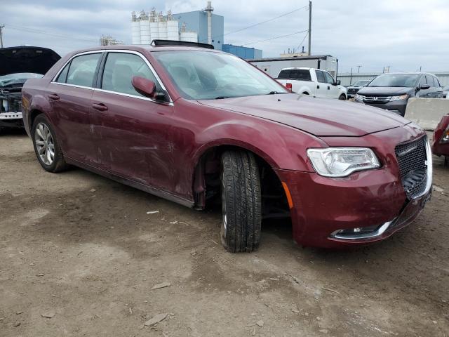 2C3CCARG3GH234363 - 2016 CHRYSLER 300 LIMITED BURGUNDY photo 4