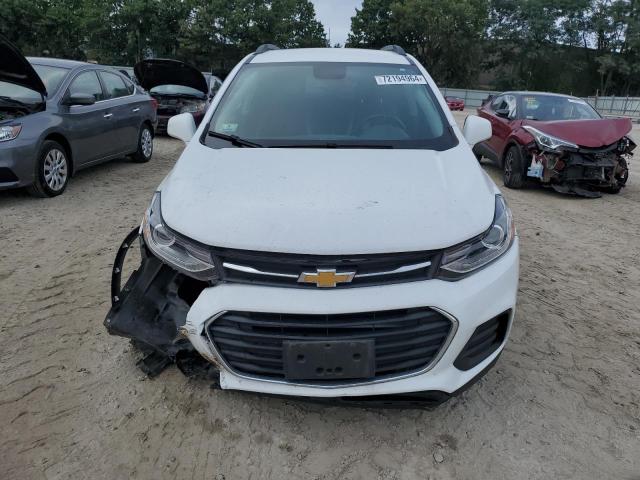 3GNCJPSB8KL124399 - 2019 CHEVROLET TRAX 1LT WHITE photo 5