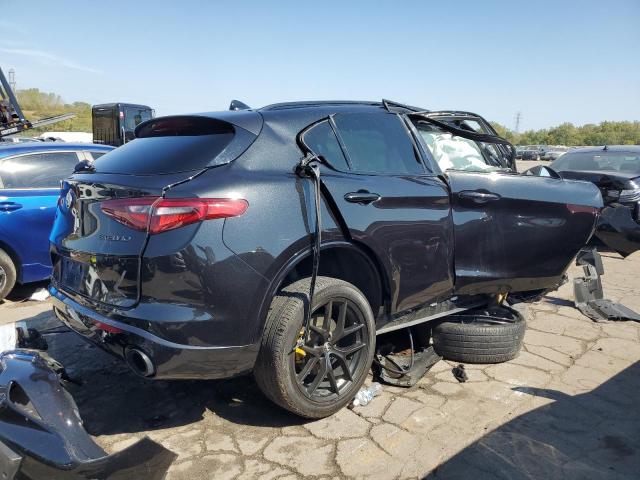 ZASPAKBN5L7C97642 - 2020 ALFA ROMEO STELVIO TI BLACK photo 3