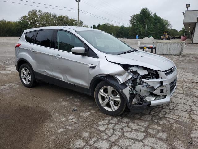 1FMCU9G94GUB05519 - 2016 FORD ESCAPE SE SILVER photo 4