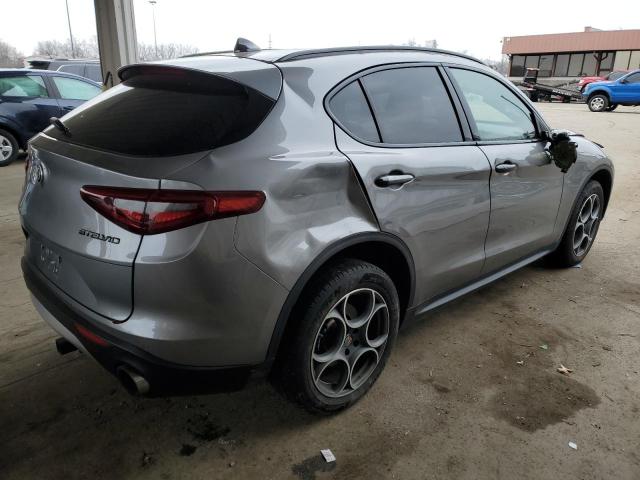 ZASPAKAN1K7C40063 - 2019 ALFA ROMEO STELVIO SILVER photo 3