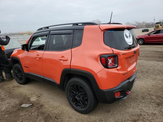 ZACCJBCB6JPG82509 - 2018 JEEP RENEGADE TRAILHAWK ORANGE photo 2