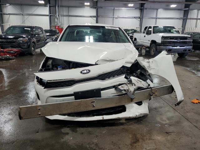 3KPA24AB6JE080239 - 2018 KIA RIO LX WHITE photo 5