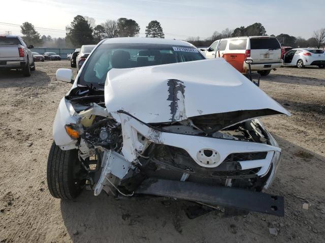 5YFBU4EE3DP208913 - 2013 TOYOTA COROLLA BASE WHITE photo 5