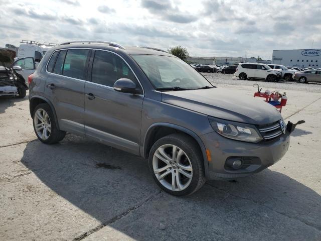 WVGAV7AXXCW003639 - 2012 VOLKSWAGEN TIGUAN S GRAY photo 4