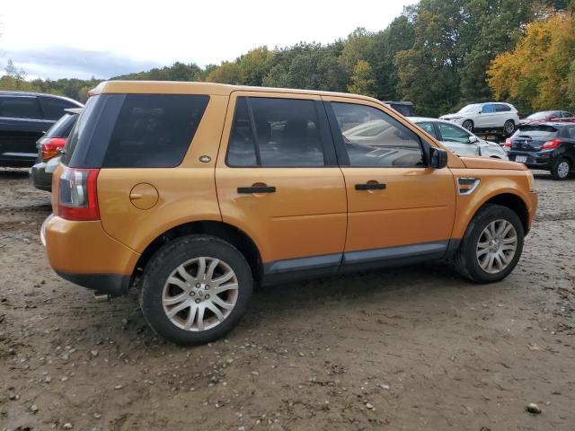 SALFP24N88H042977 - 2008 LAND ROVER LR2 SE ORANGE photo 3