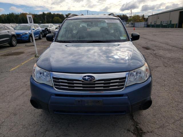 JF2SH6BC2AH795598 - 2010 SUBARU FORESTER XS Bleu photo 5