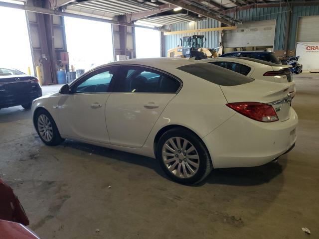 W04GY5GV5B1043715 - 2011 BUICK REGAL CXL WHITE photo 2