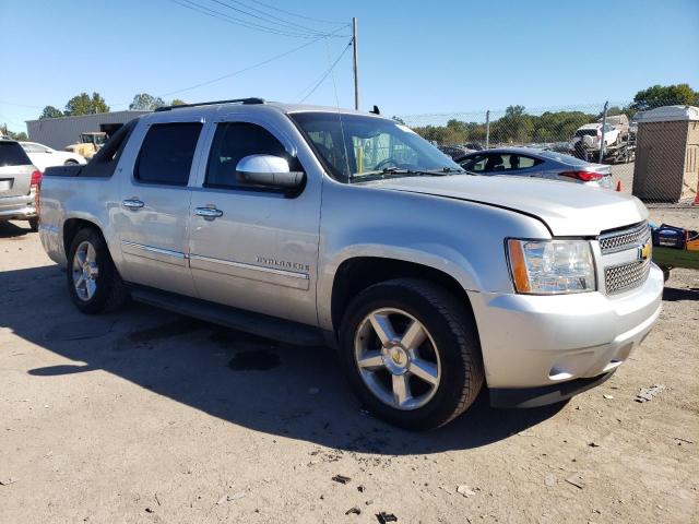 3GNVKGE07AG118049 - 2010 CHEVROLET AVALANCHE LTZ SILVER photo 4