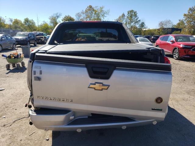 3GNVKGE07AG118049 - 2010 CHEVROLET AVALANCHE LTZ SILVER photo 6