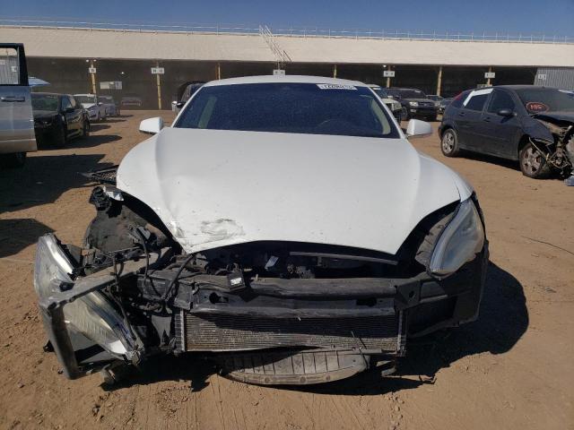 5YJSA1E16GF132768 - 2016 TESLA MODEL S თეთრი ფოტო 5